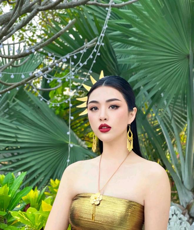 余薇薇饱满身材_余薇薇身材气质才华_余薇薇 内衣秀