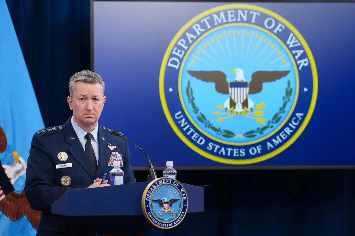 特朗普特朗普批准以色列袭击伊朗内塔尼亚胡游说特朗普 白宫战情室讨论伊朗局势 特朗普批准美以对伊朗发动打击前决策过程_伊朗副总统讽刺白宫