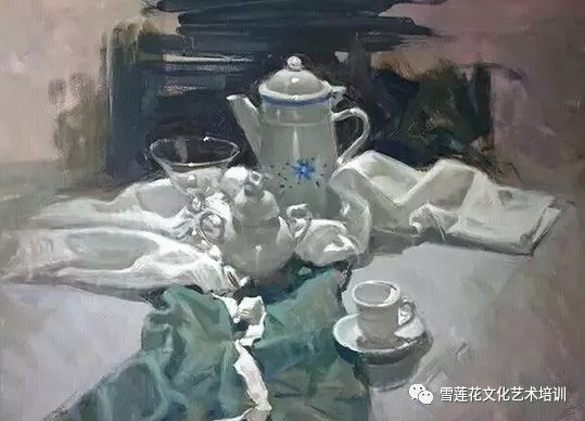 衬布黑白灰关系_素描衬布画法步骤图_素描衬布画法
