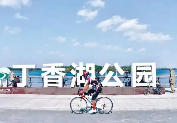 沈阳放风筝好去处_沈阳爬山去哪里比较好_棋盘山风景区放风筝