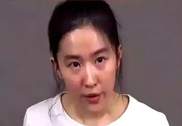 刘亦菲素颜照_刘亦菲不化妆啥样_刘亦菲真实状态