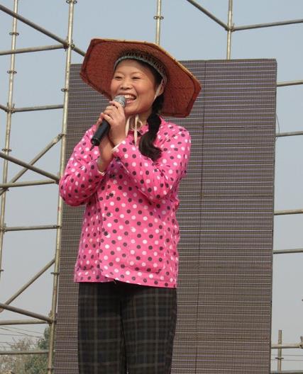 李玉刚谁捧红的_星光大道 草根歌手 成名之路_星光大道 李玉刚 音乐人生