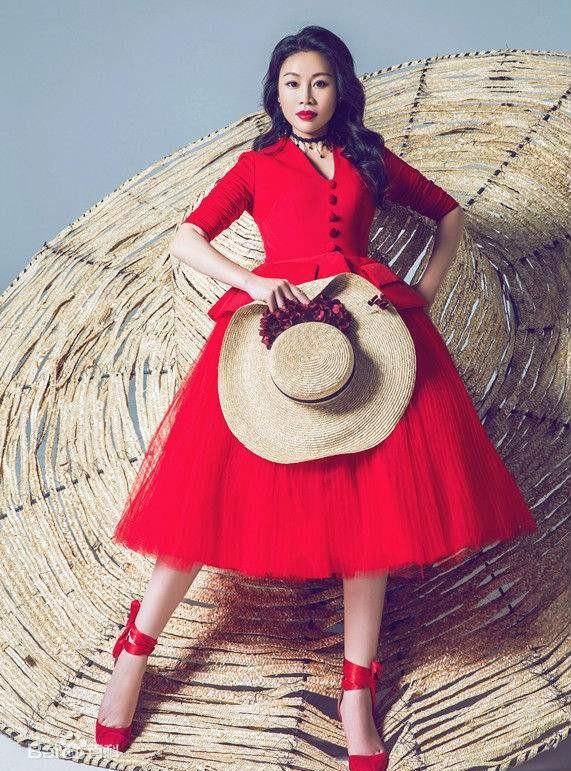 星光大道 李玉刚 音乐人生_李玉刚谁捧红的_星光大道 草根歌手 成名之路