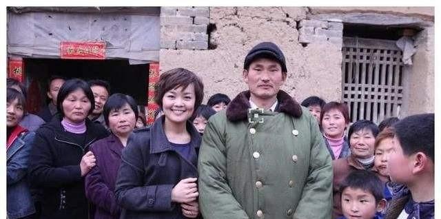 星光大道 草根歌手 成名之路_星光大道 李玉刚 音乐人生_李玉刚谁捧红的