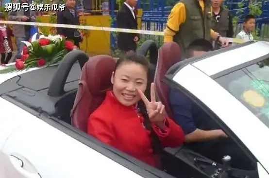 李玉刚谁捧红的_草根歌手代表_李玉刚成名之路