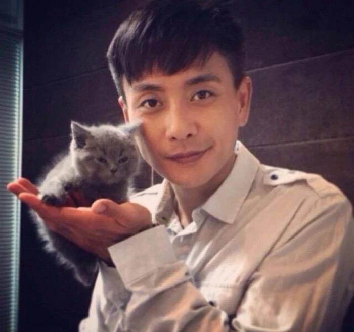 胡杏儿黄宗泽八年苦恋_胡杏儿黄宗泽爱情故事_黄宗泽胡杏儿分手微博