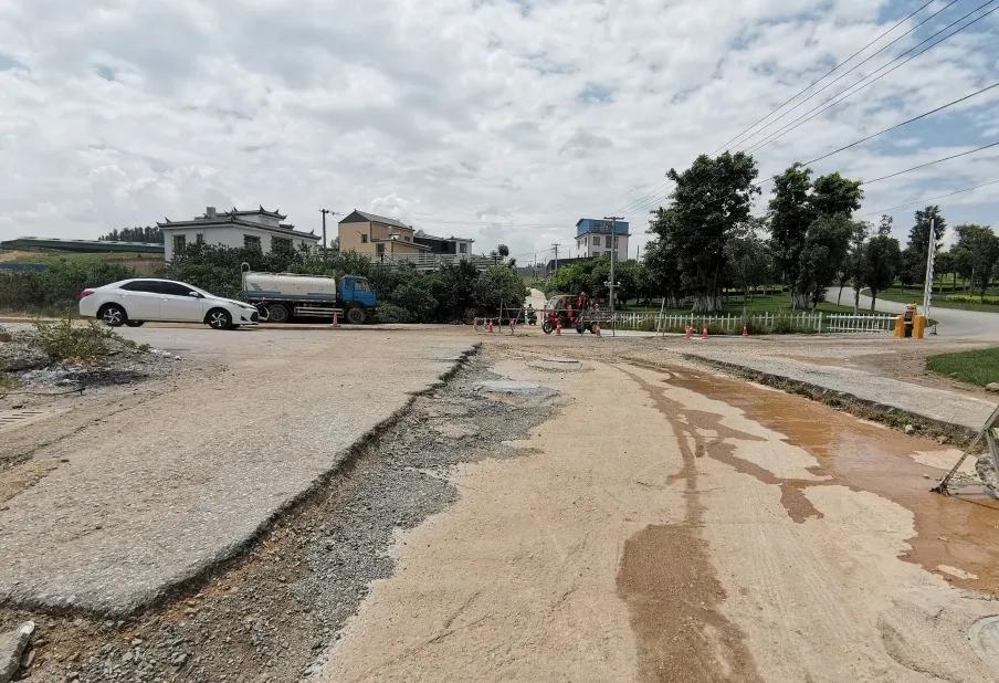 建水紫陶国家级文化产业示范园区修缮道路_建水紫陶文化产业园区_党群服务中心服务陶企