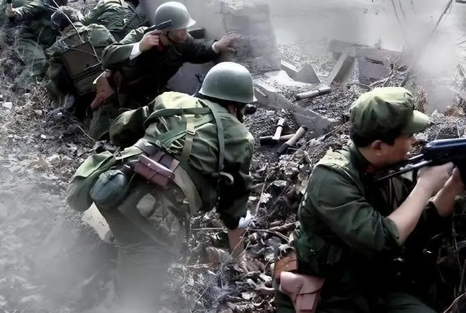 中越边境陆军联合训练_中国联合军演 坦克_越南陆军与中国陆军合作