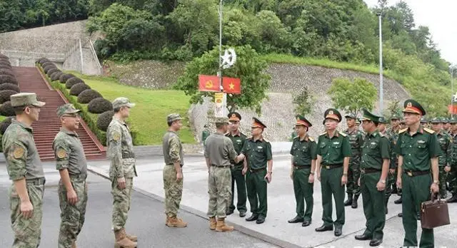 中越边境陆军联合训练_中国联合军演 坦克_越南陆军与中国陆军合作