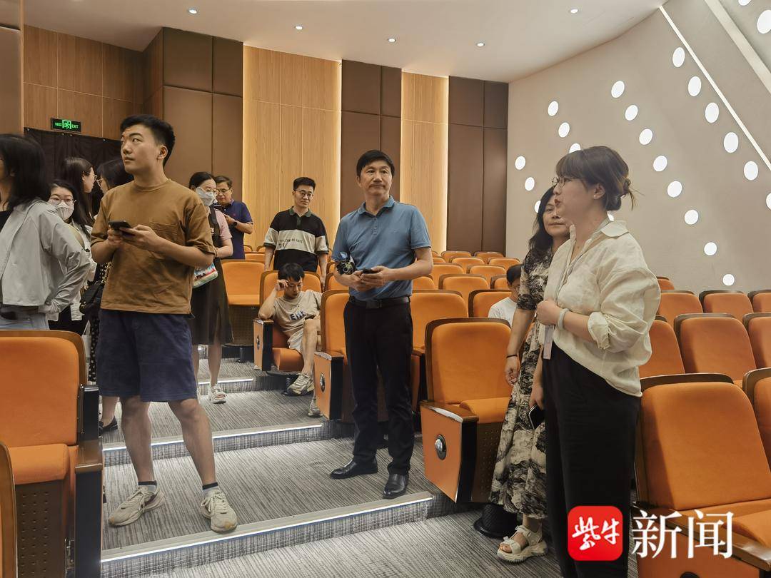 南京市话剧团 星空剧场 采风交流_南京话剧团演员招聘