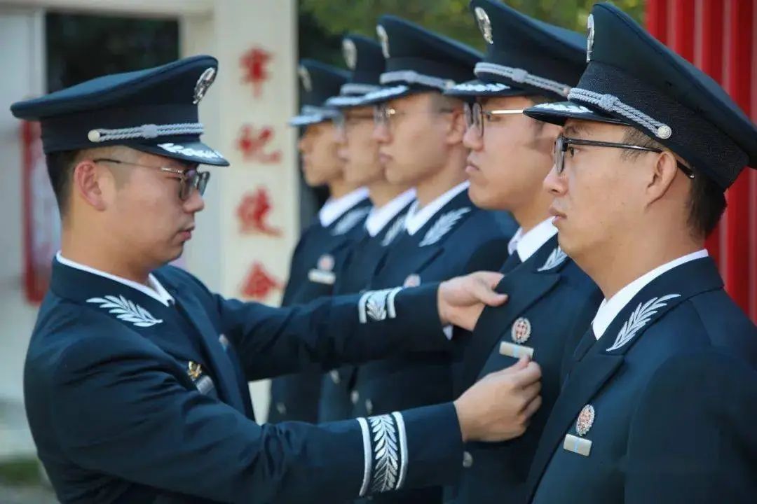 吉林省部队招聘信息_退役军人享受优待政策专业技能类文职人员招聘条件_2025年武警部队面向社会公开招聘专业技能类文职人员
