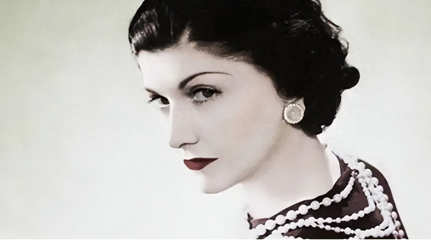 香奈儿品牌创始人故事_可可香奈儿 百度云_香奈儿女士生平