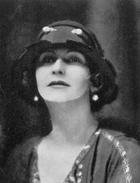 可可香奈儿传奇一生_香奈儿独立努力的生活态度_可可香奈儿 百度云