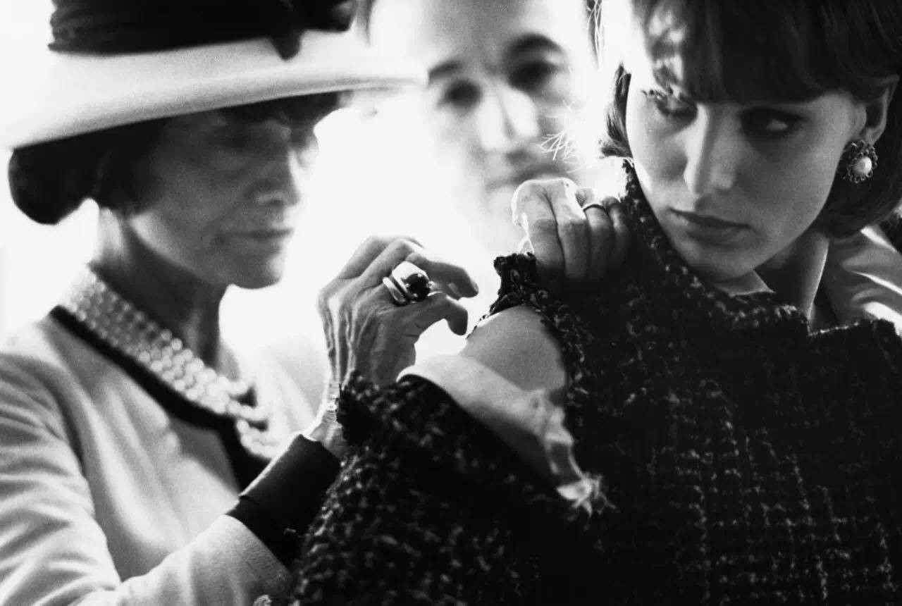 香奈儿独立努力的生活态度_可可香奈儿传奇一生_可可香奈儿 百度云