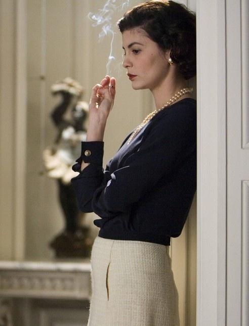 香奈儿独立努力的生活态度_可可香奈儿 百度云_可可香奈儿传奇一生