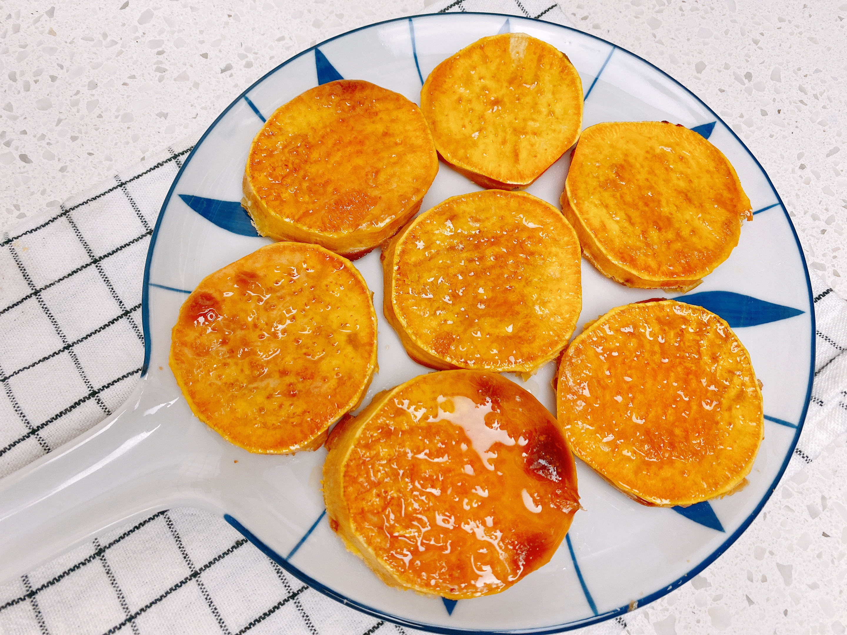 红薯食谱分享_烤红薯做法_考箱烤红薯要多长时间