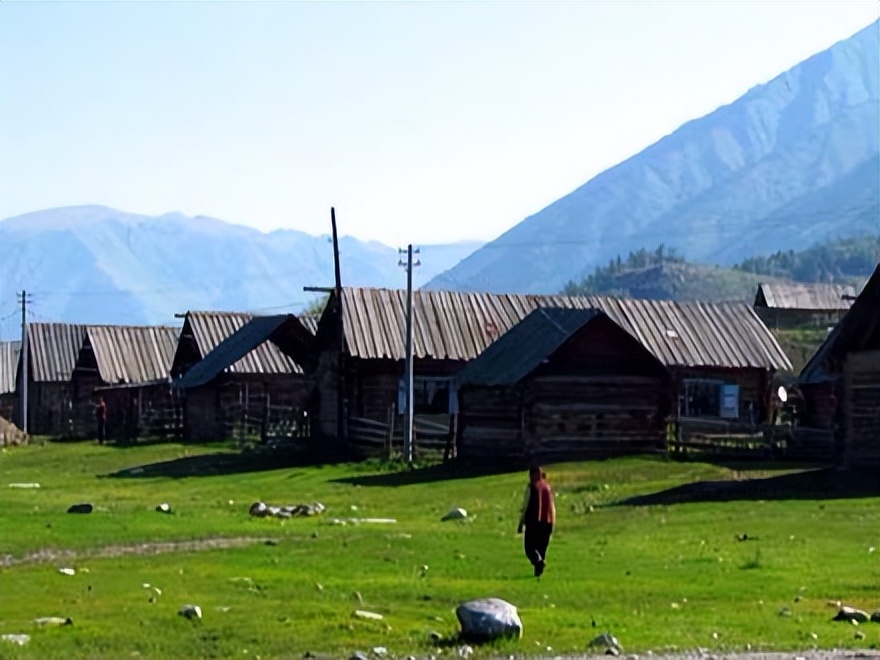 喀纳斯最佳旅行时间_喀纳斯旅游攻略_喀纳斯湖生态旅游建议