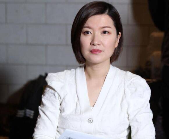 东方卫视记者名单_东方卫视主持人调整_陈蓉接班人选