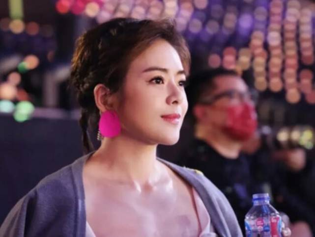 东方卫视记者名单_陈蓉接班人选_东方卫视主持人调整