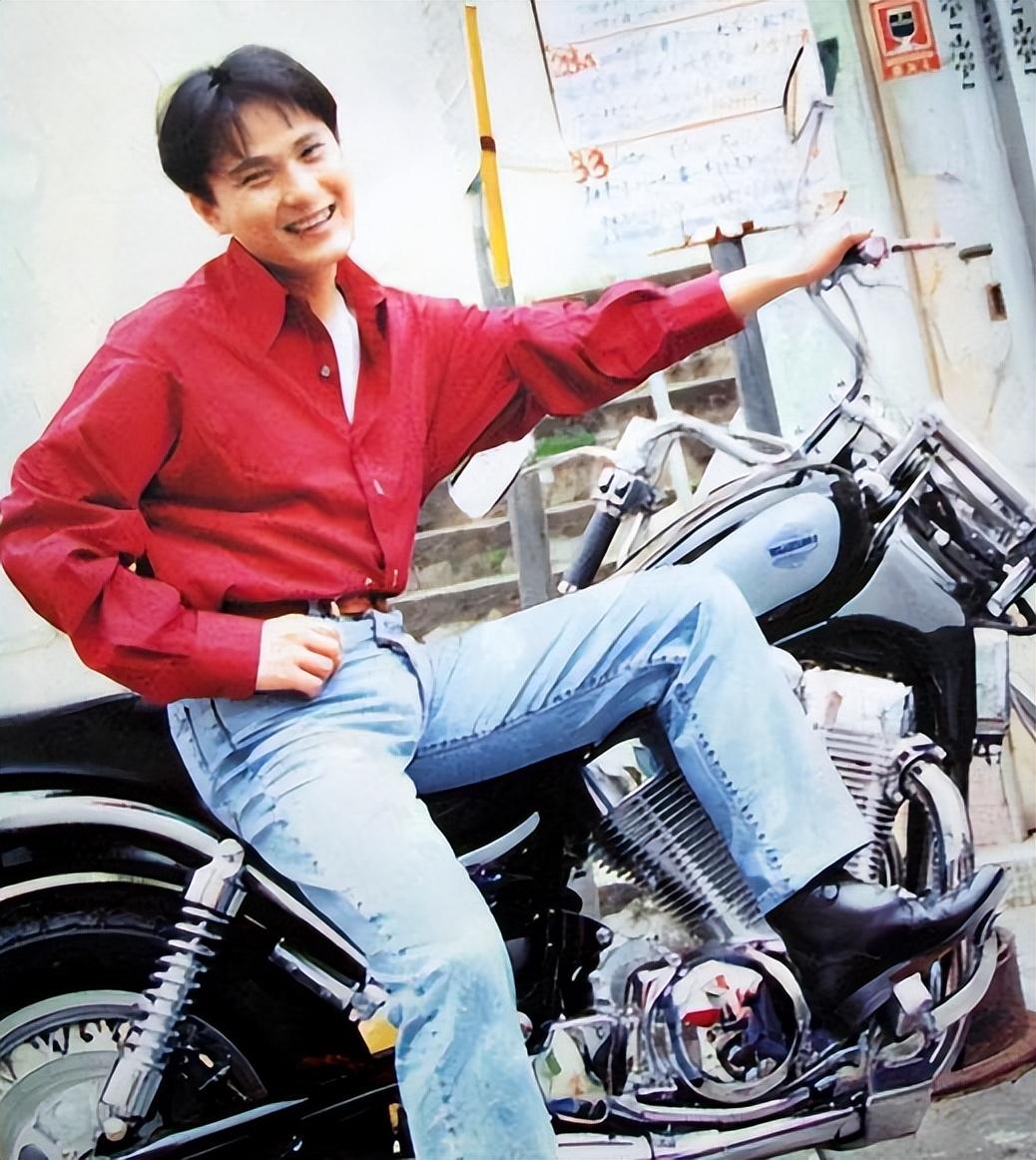 张信哲初恋女友 朱小妹 张信哲57岁未婚原因_喜欢张信哲的女人很多