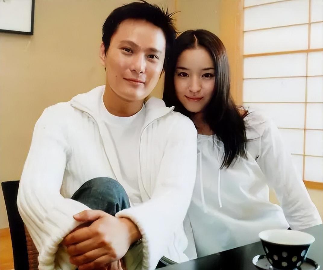 喜欢张信哲的女人很多_张信哲初恋女友 朱小妹 张信哲57岁未婚原因