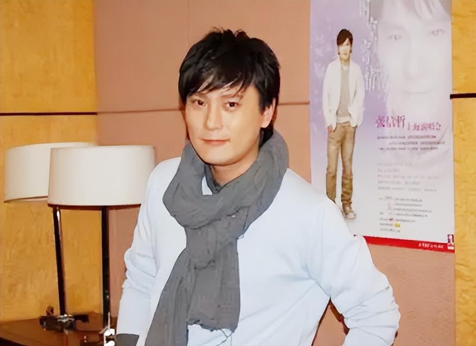 张信哲初恋女友 朱小妹 张信哲57岁未婚原因_喜欢张信哲的女人很多