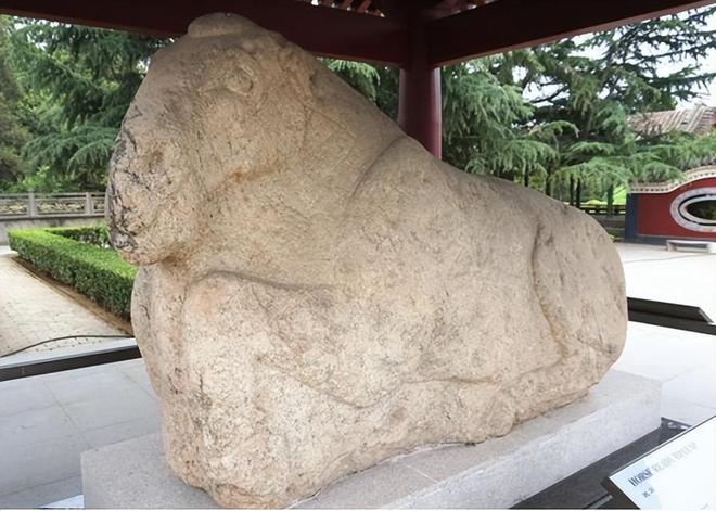 法家文化雕塑_秦汉雕塑艺术发展演变_兵马俑法家美学思想