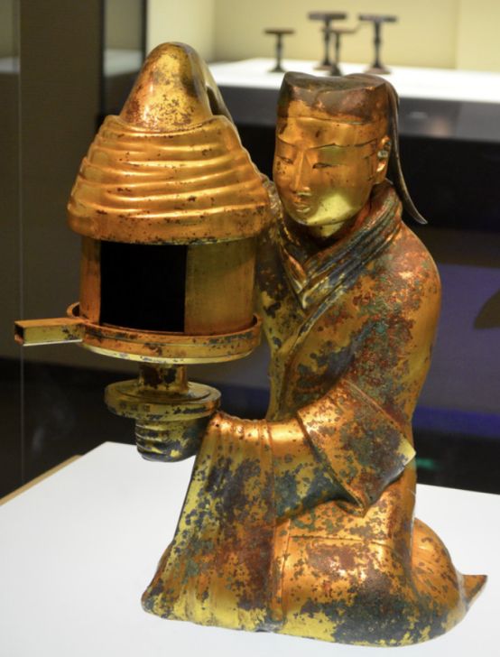 秦汉雕塑艺术发展演变_法家文化雕塑_兵马俑法家美学思想