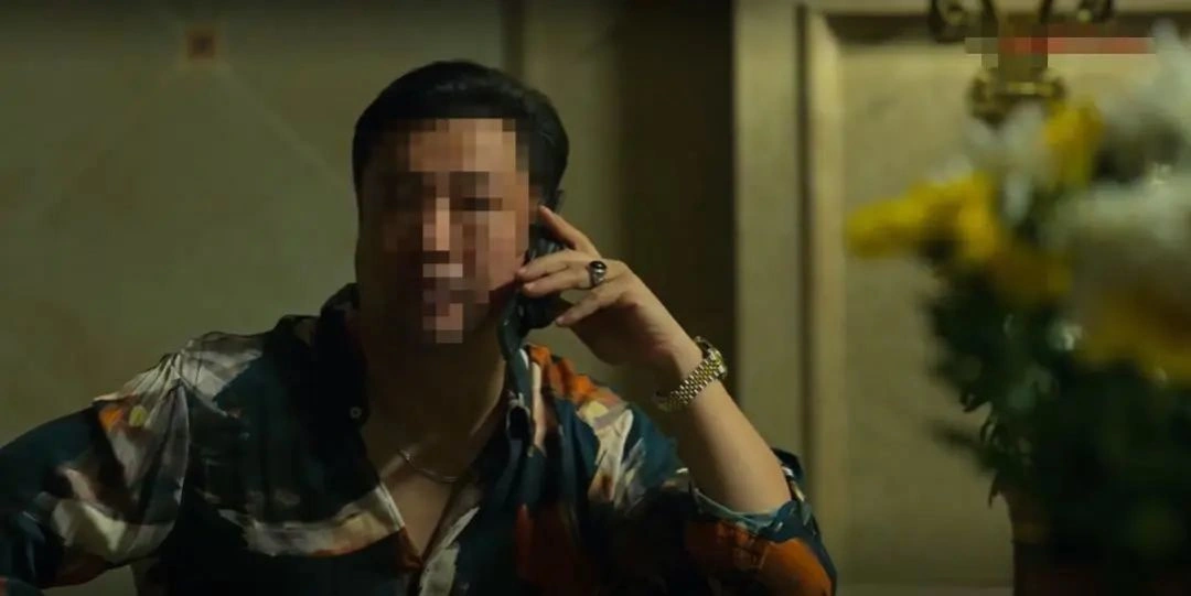 《狂飙》手机盘点_斯达康UT118_摩托罗拉wx180