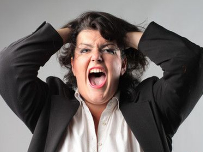 女人睡前吃一片“维生素E”，坚持一个月，3个好处可能不请自来