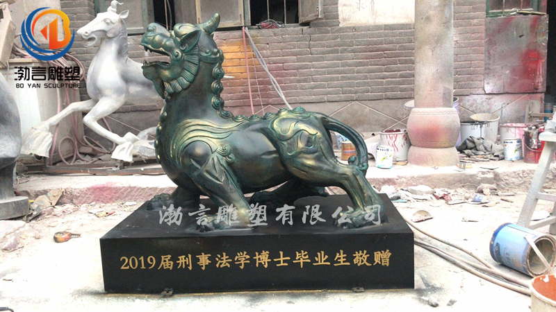 清正廉洁主题雕塑_法治神兽獬豸雕塑_法家文化雕塑