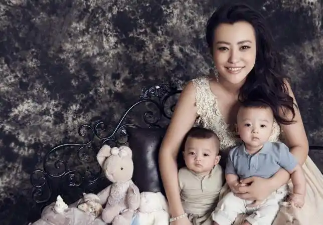 郝蕾疑似新恋情曝光_郝蕾刘烨离婚声明_郝蕾邓超\\