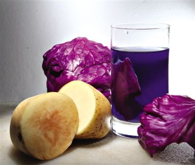 紫色土豆是转基因的吗_土豆切开变色原因_土豆切开后不变色是否为转基因