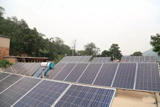 家庭光伏发电模式_加盟屋顶光伏发电_农村屋顶光伏电站安装