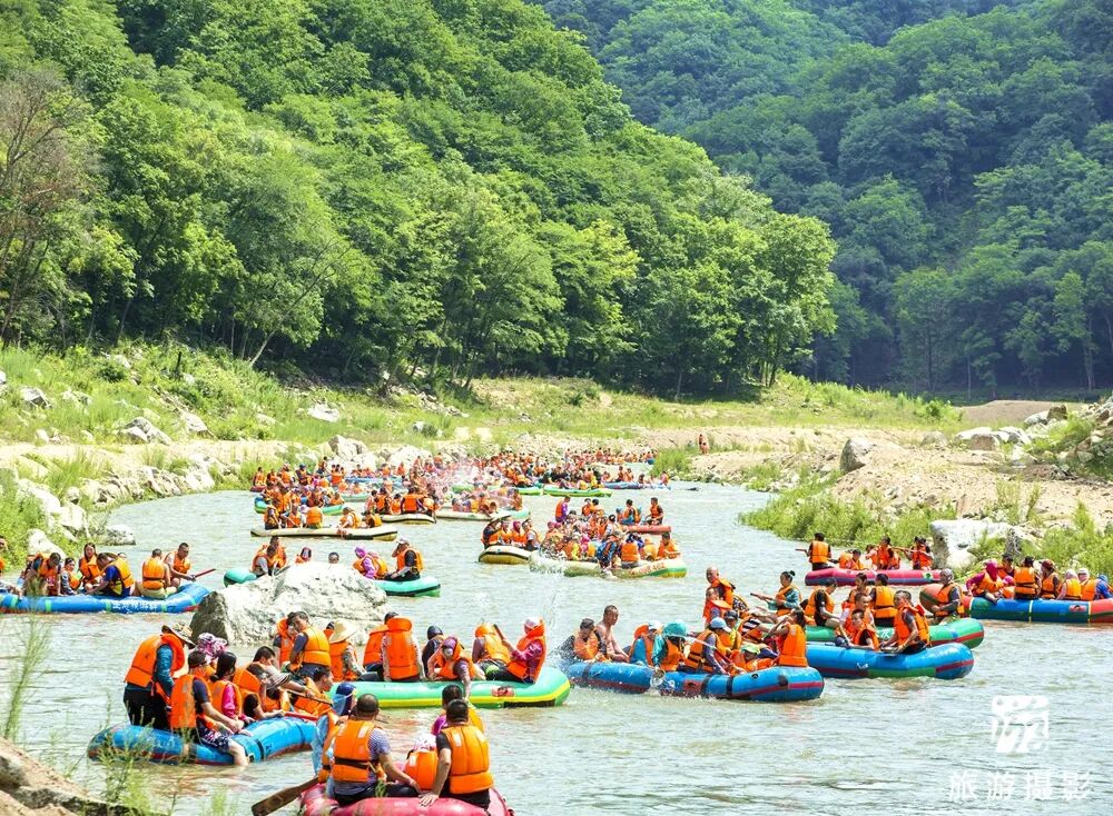 清原红河峡谷漂流景区_中国北方第一漂_抚顺红河谷漂流电话