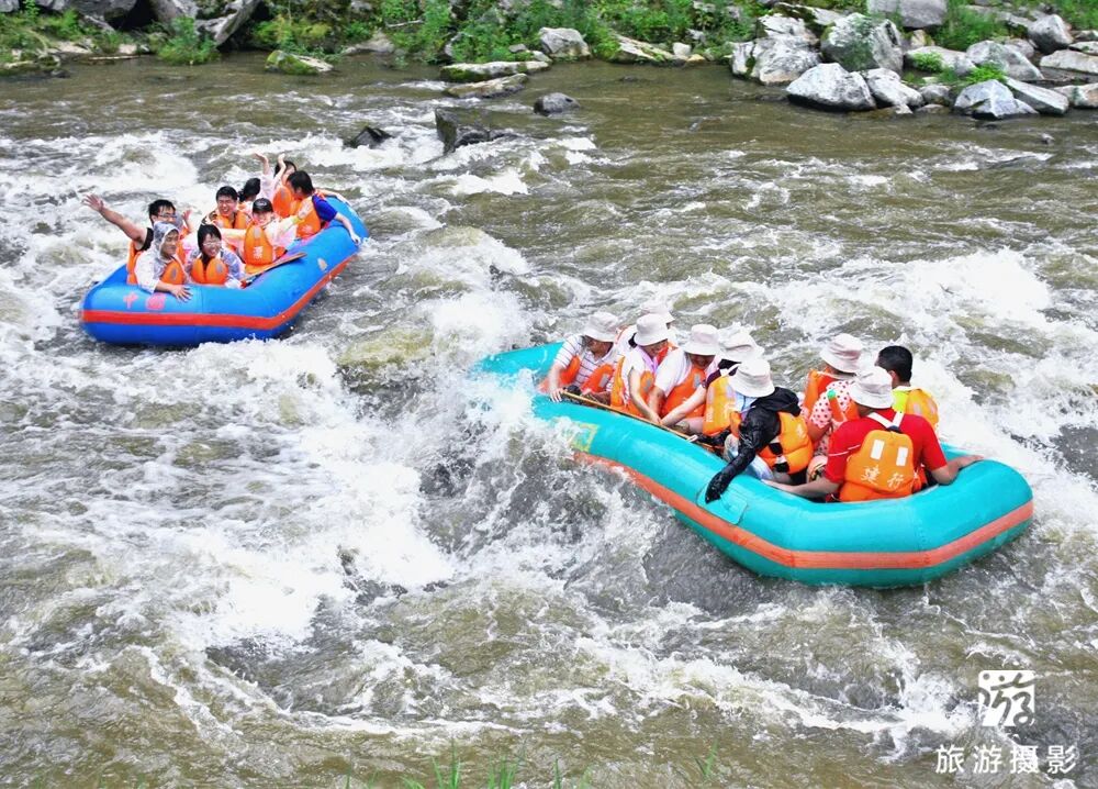 清原红河峡谷漂流景区_中国北方第一漂_抚顺红河谷漂流电话