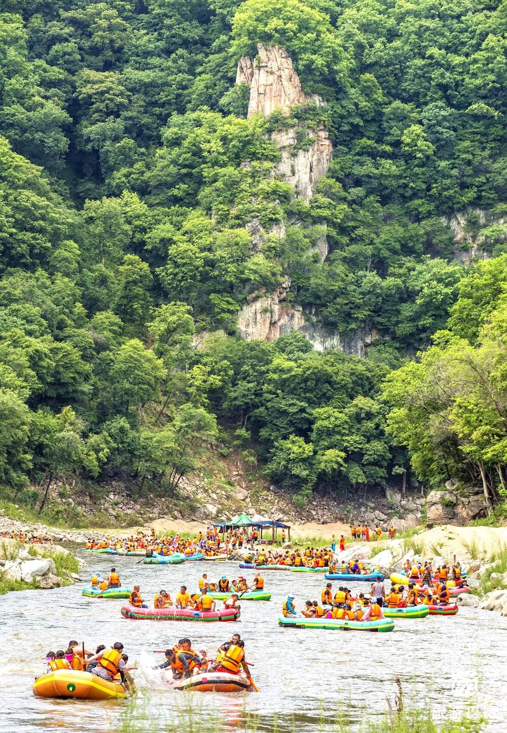 清原红河峡谷漂流景区_抚顺红河谷漂流电话_中国北方第一漂