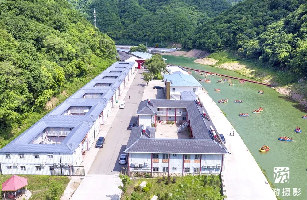 中国北方第一漂_清原红河峡谷漂流景区_抚顺红河谷漂流电话