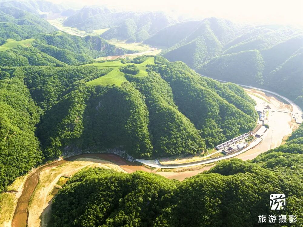 清原红河峡谷漂流景区_中国北方第一漂_抚顺红河谷漂流电话