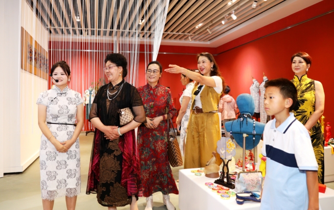 中国百年旗袍展_百年旗源旗袍文化艺术馆_陈燕琴大师工作室