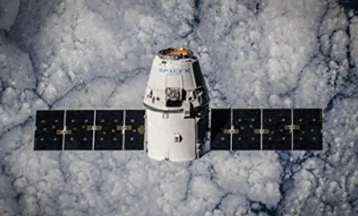 中国 空间站 2026 新华网_星链卫星减轨事件_中国空间站卫星封锁