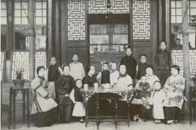 清朝 大户人家_清朝婚姻制度演变_晚清一夫一妻多妾制