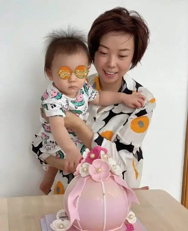 张怡宁徐威闪婚真相_张怡宁和徐威婚姻幸福_张怡宁老公徐威 天涯