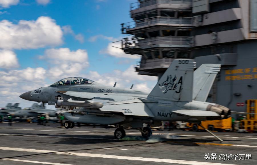 中国四号大船下水时间预测_美国尼米兹级航母退役时间推迟_尼米兹号航空母舰图片