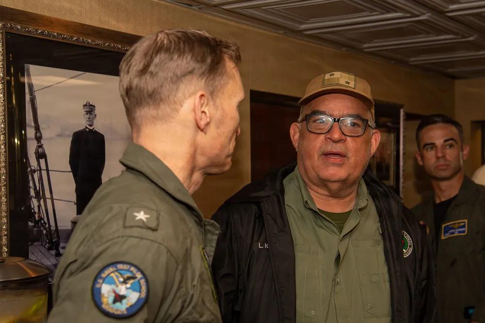 尼米兹号航空母舰图片_美国海军尼米兹号航空母舰访问巴拿马_尼米兹号航母打击群2026年南方海域演习