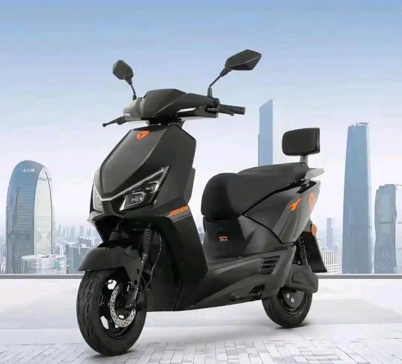 钠电池 石墨烯电池 长续航电摩_石墨烯电池电动车