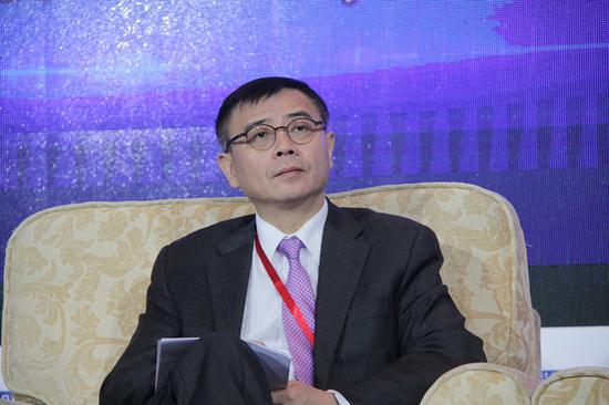 “2016青岛·中国财富论坛”于6月3日-5日在青岛召开。上图为高盛私人财富管理中国区副主席暨首席投资策略师哈继铭。（摄影：李彦丽）