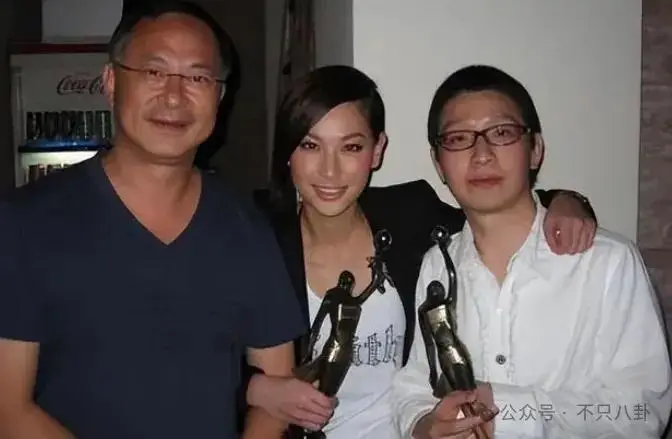 徐子珊吴卓羲友谊_徐子珊退圈原因_吴卓羲删微博