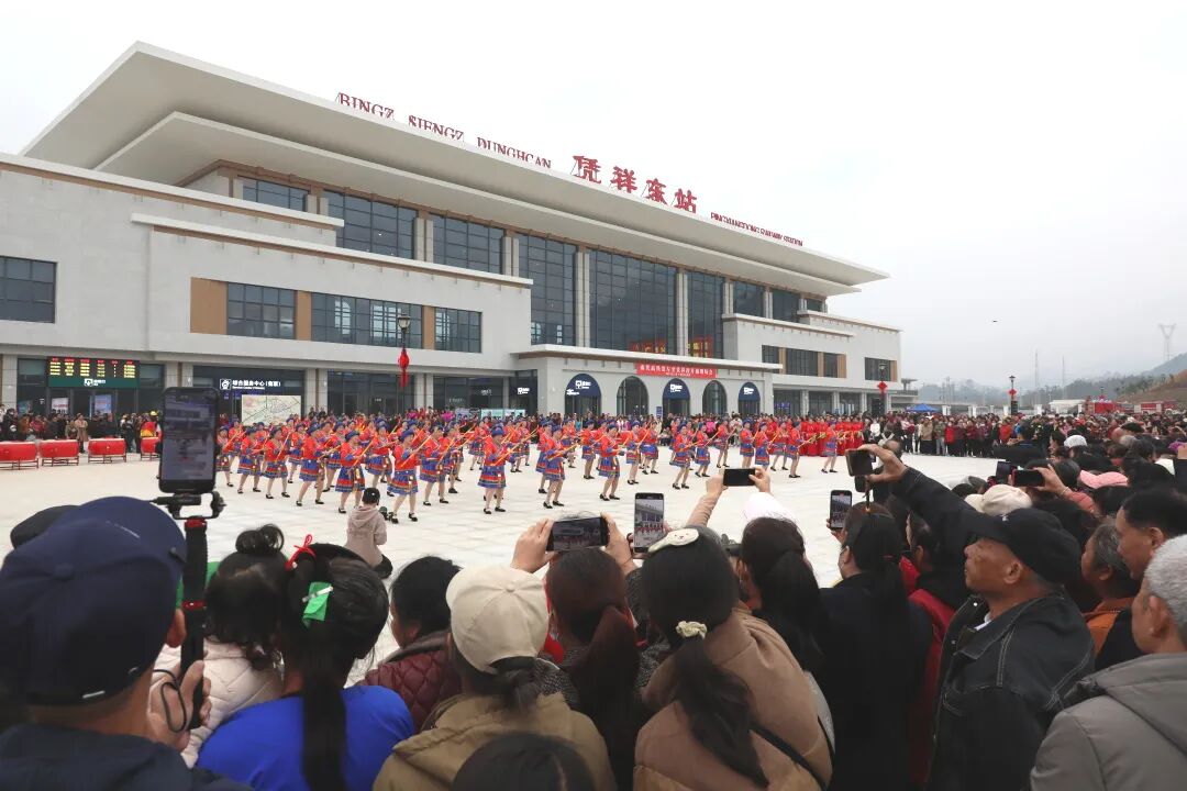 凭祥高铁开通时间及路线_南凭高铁开通凭祥东站_凭祥客运站到南宁