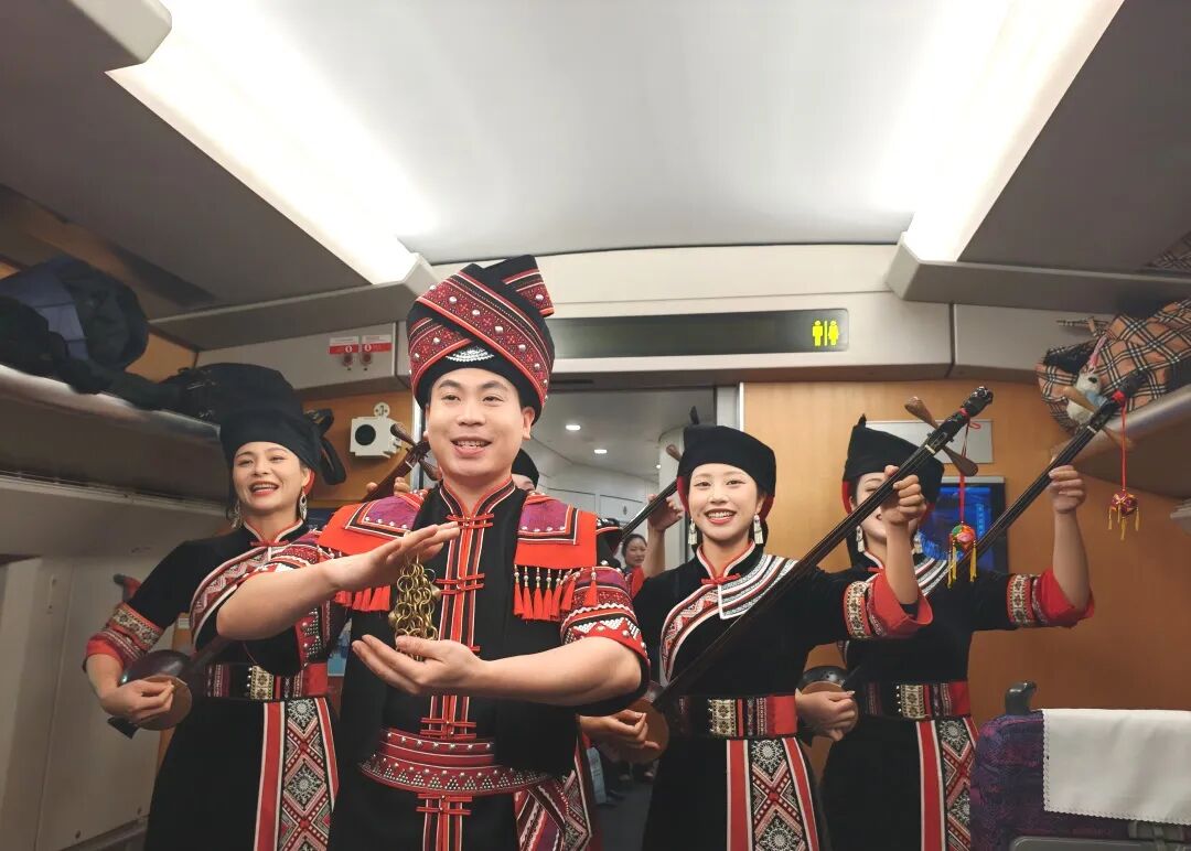 凭祥客运站到南宁_凭祥高铁开通时间及路线_南凭高铁开通凭祥东站